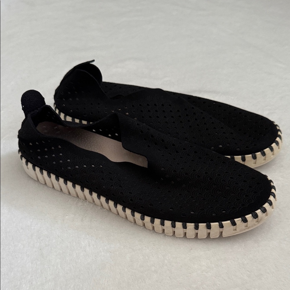 Ilse Jacobsen | Hornbaek Tulip Slip On Laser Cut Flats Black (EU 40 | US 9.5-10)
